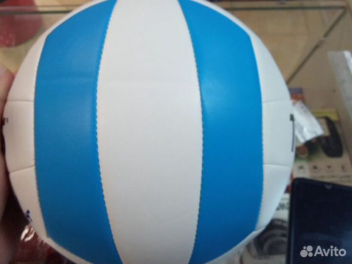 Волейбольный мяч