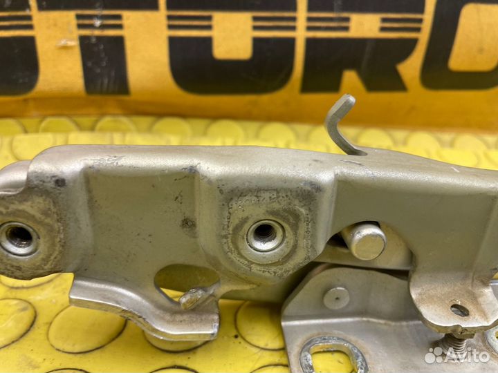 Петли капота Mercedes-Benz Cls-Class W219 272.964