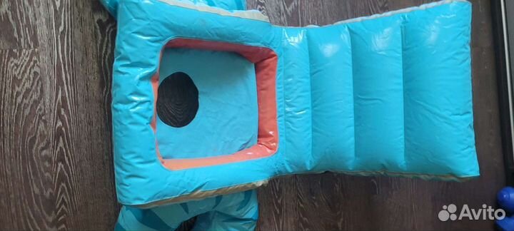 Кресло Акула надувное для бассейна