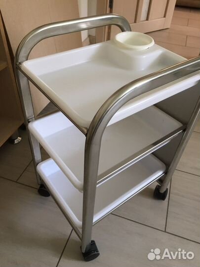 Косметологическая тележка