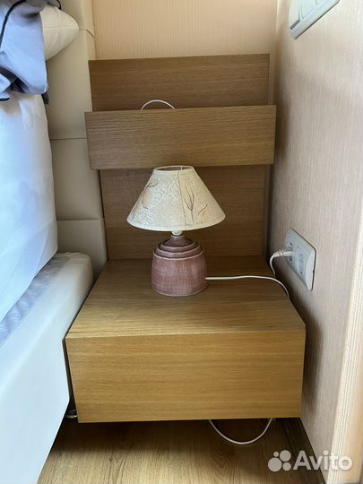 Две тумбы Европа