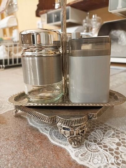 Подставка с баночками для специй