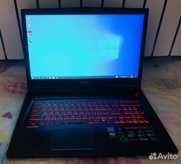Ноутбук MSI
