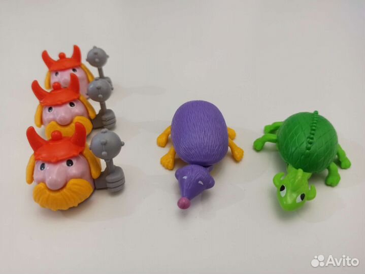 Игрушки киндер сюрприз