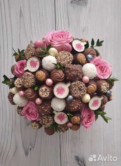 Сладкие букеты из конфет