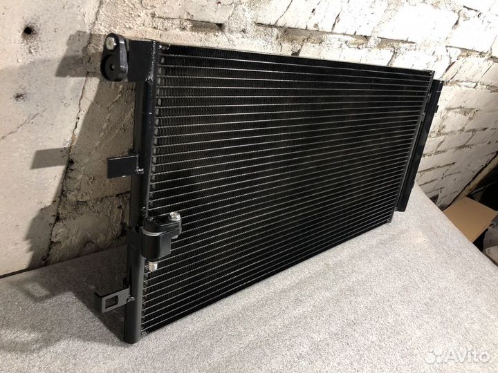 Радиатор кондиционера Audi Q5 8R A4 B8 A5 8T A6 C7