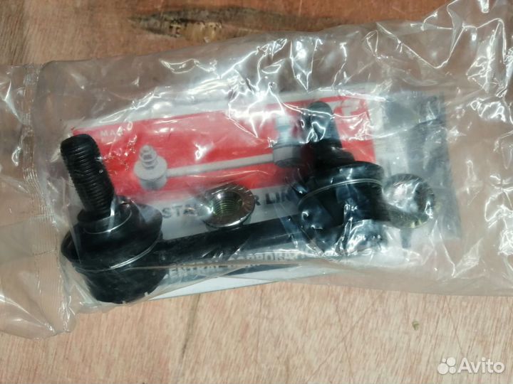 Стойка переднего стабилизатора KIA sorento 03