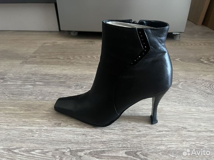 Полусапожки женские