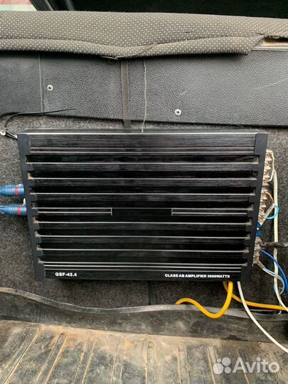 Автомобильный усилитель звука