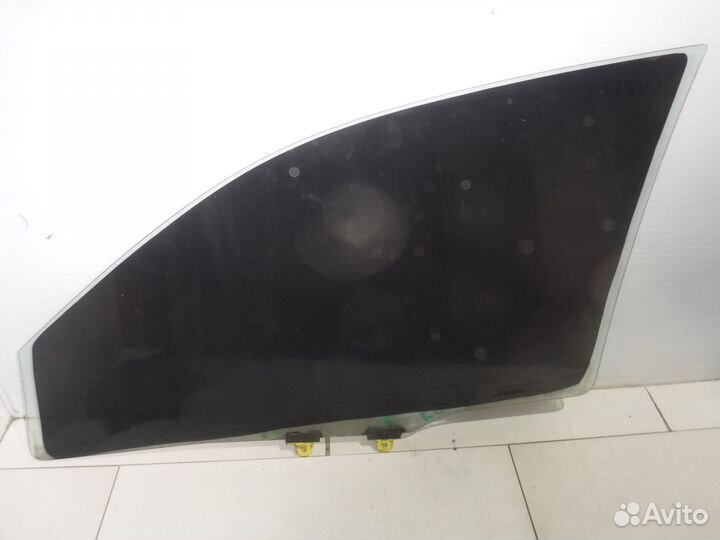 Стекло двери передней Lancer 9