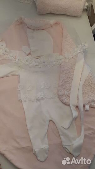 Комплекты на выписку для двойни (девочки)