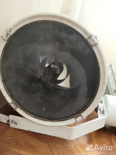 Прожектор поисковой галогеновый судовой