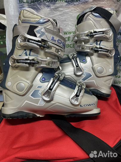 Горнолыжные ботинки lowa AC 80