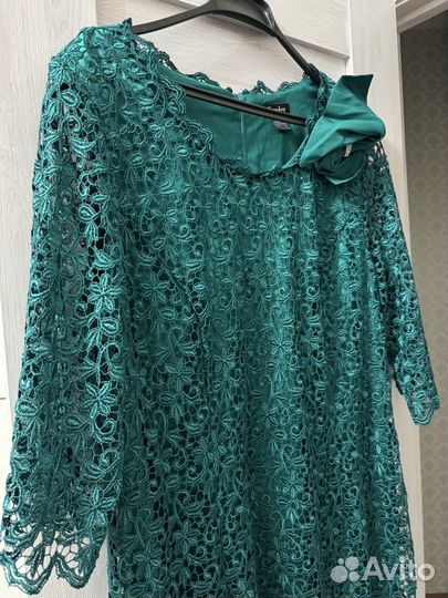 Нарядное женское платье