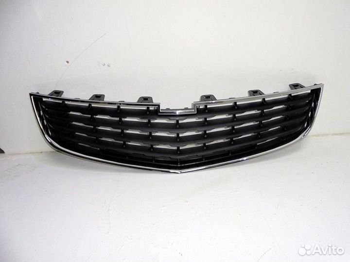 Решетка радиатора нижняя Шевроле Круз 2009 - 2013