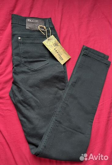 Новые джинсы