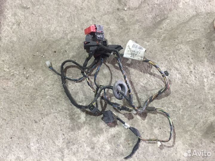 Проводка двери передней правой Opel Corsa D