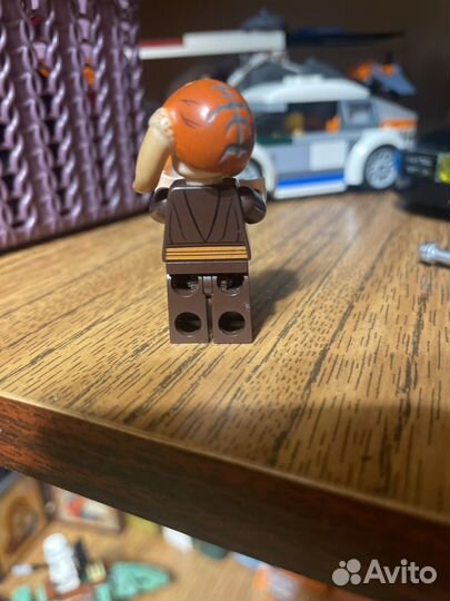 Lego seisee tiin