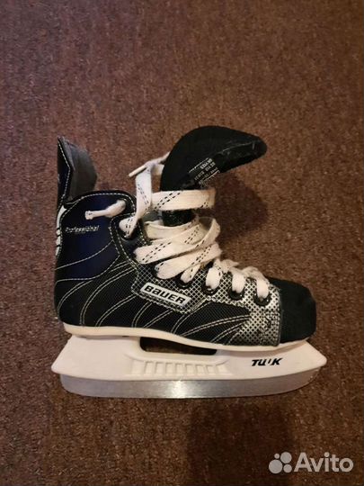 Хоккейные коньки bauer