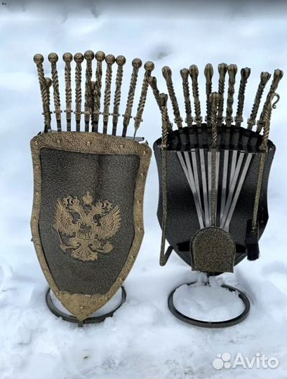 Подставка под шампуры Щит