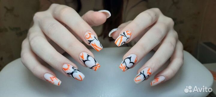 Мастер маникюра и педикюра