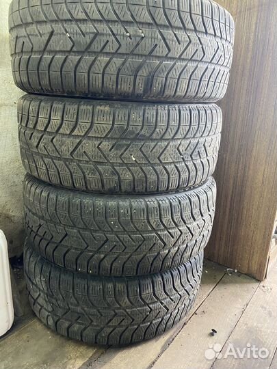 Pirelli Winter 210 SnowControl Serie III 195/45 R16