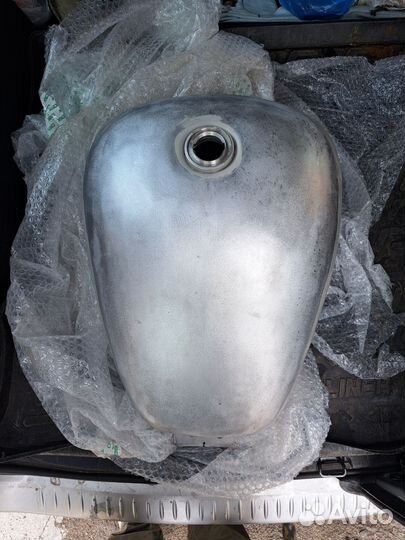 Топливный бак intruder vs1400