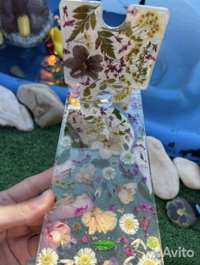 Подставка для телефона из эпоксидной смолы