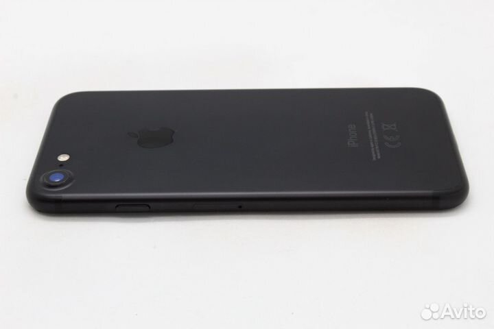 Телефон Apple iPhone 7 32Gb Black