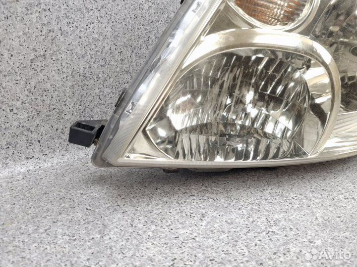 Фара передняя левая Toyota Alphard MNH15 1mzfe