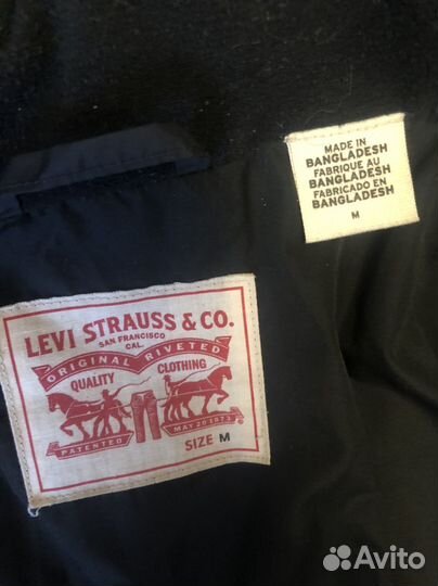 Куртка levis женская M