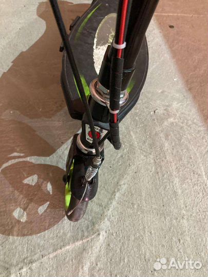 Электросамокат (оба в нерабочем состоянии)