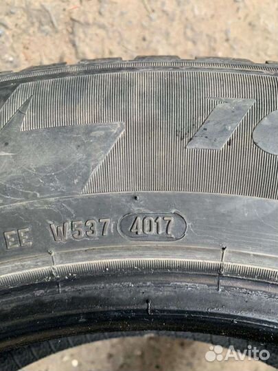 Pirelli Ice Zero 215/65 R17 103T