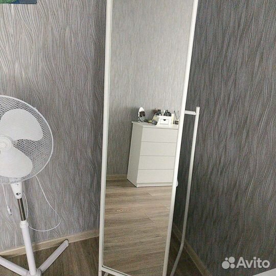 Зеркало напольное с вешалкой Икея
