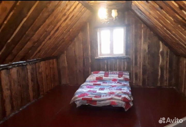 Баня на пруду