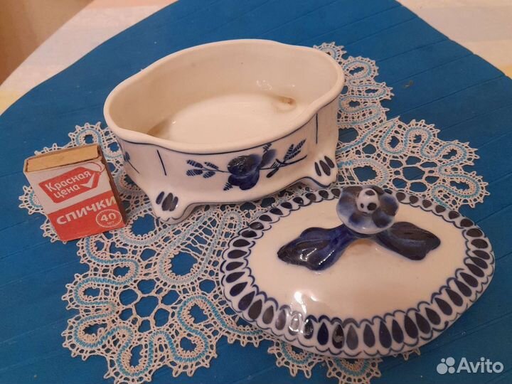 Шкатулка, сахарница, чайная пара