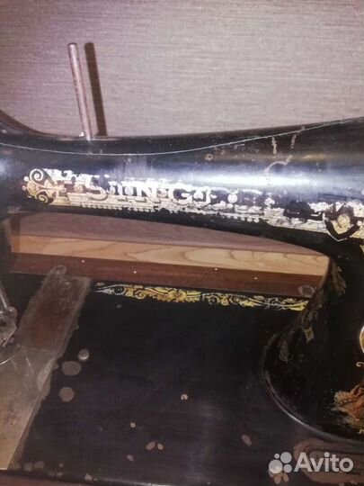 Швейная машина Singer