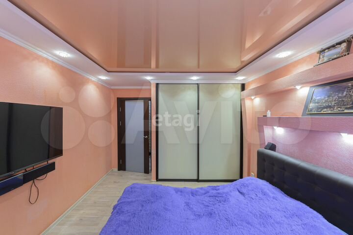 2-к. квартира, 64 м², 1/9 эт.