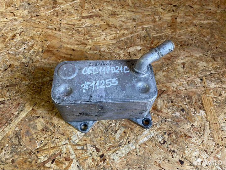 Радиатор масляный Volkswagen B6 (2005—2010) 06D 11