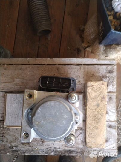 Насос ABS Mitsubishi L200