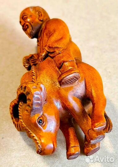 Лао Цзы на быке. Нэцке. Самшит, резьба. Размер 6,5