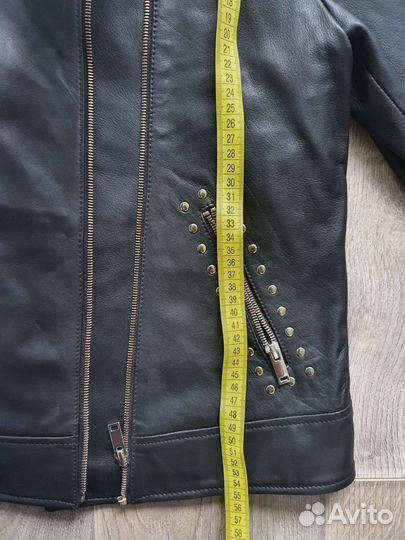 Кожаные куртки натуральная кожа 2 разные