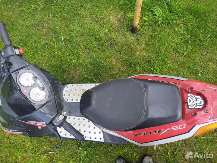 Скутер stels vortex 50 (80)