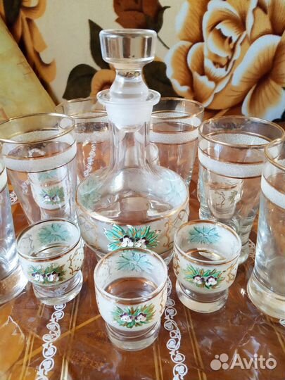 Набор графин и рюмки, стаканы (новый)