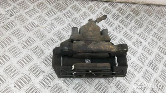 Суппорт тормозной передний правый volkswagen sciro