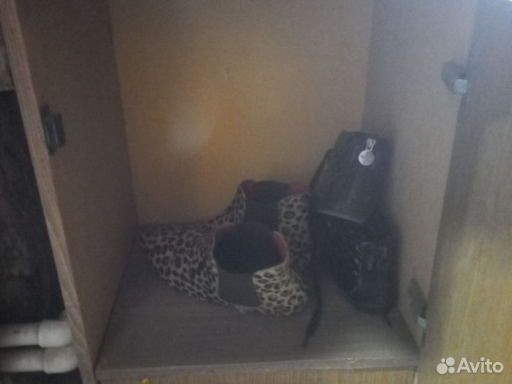 Тумбочка бу