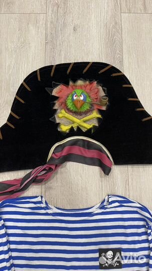 Пиратская шляпа и тельняшка. Костюм пирата