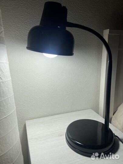 Светильник настольный черный