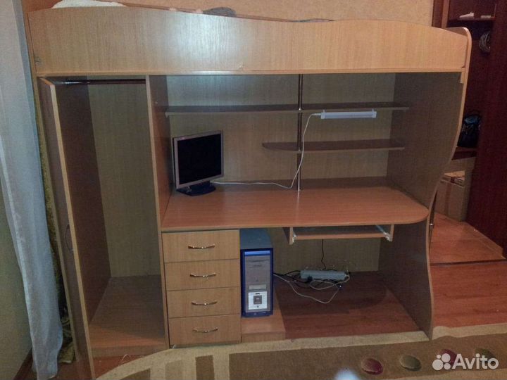 Детская кровать горка (шкаф, стол, спальное место)