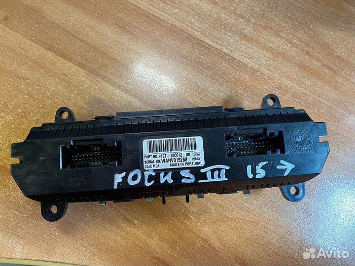 Блок управления климатом ford focus III 2011